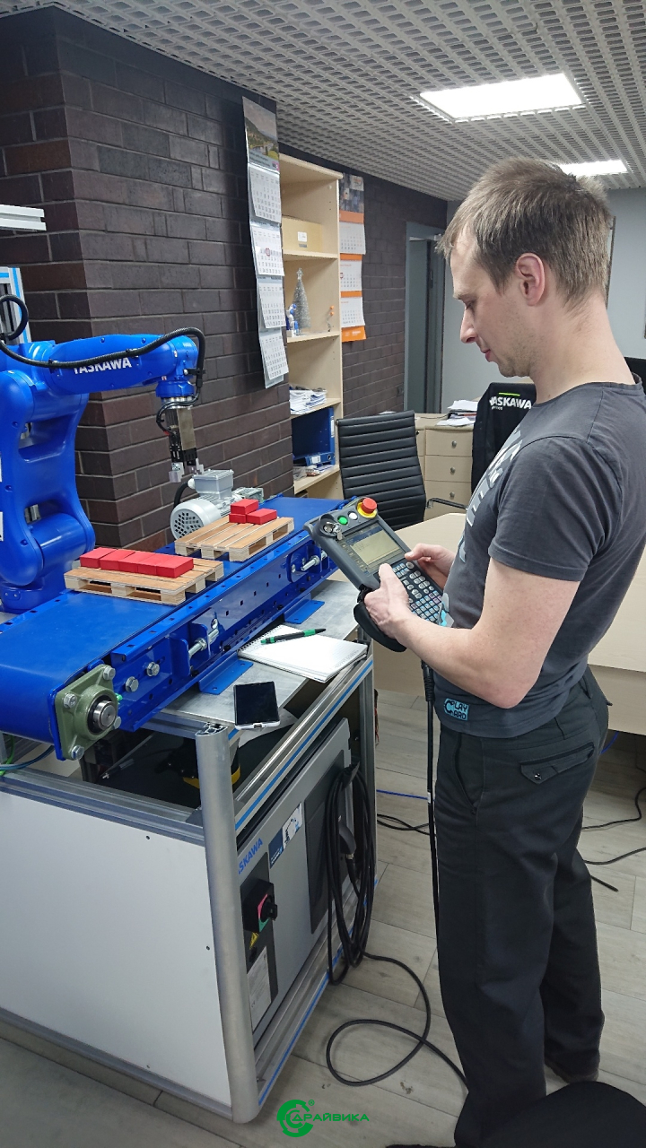 Практический курс по роботам Yaskawa